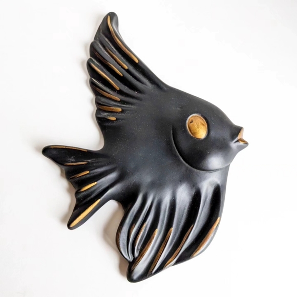 Chalkware fish - Picture 1 of 3